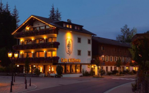 Hotel Hirsch mit Café Klösterle Enzklösterle